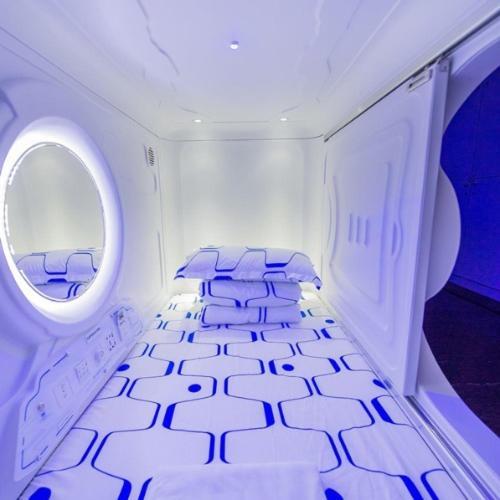 Capsule Inn Kota Kinabalu Bagian luar foto