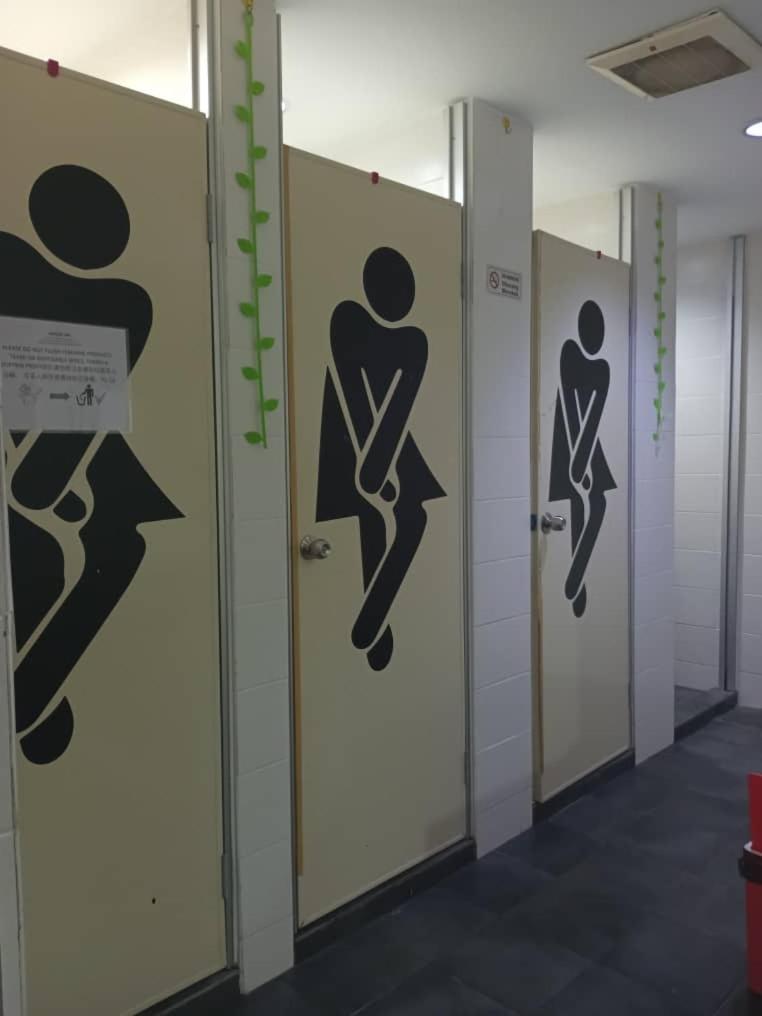 Capsule Inn Kota Kinabalu Bagian luar foto
