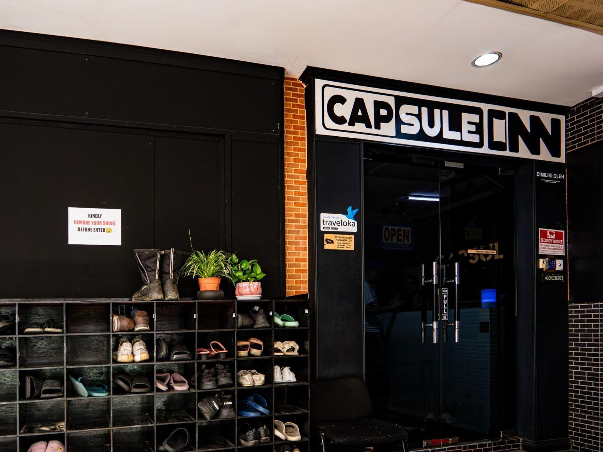Capsule Inn Kota Kinabalu Bagian luar foto